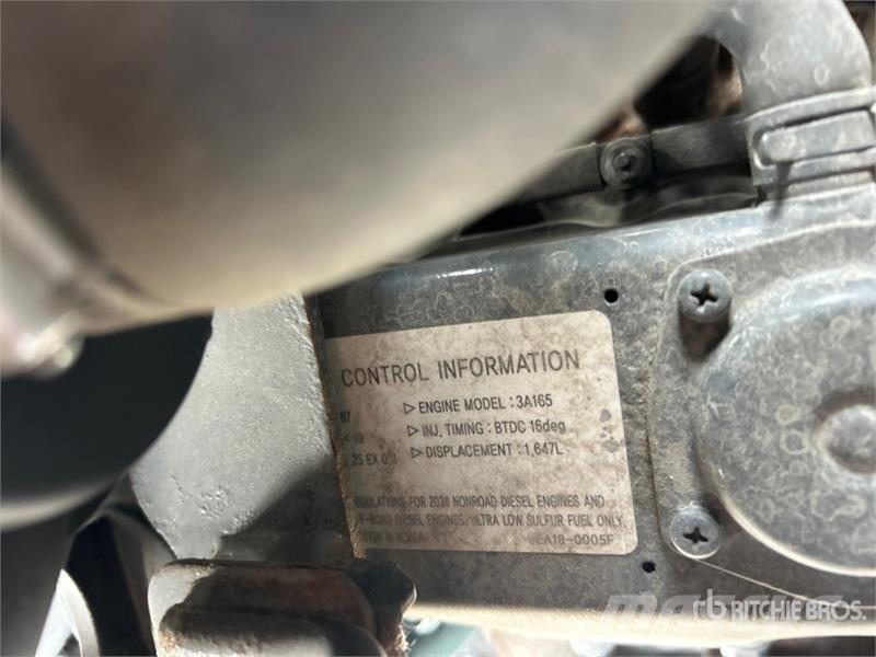 Kioti CX2510 4WD Utility Tractor Kompakte traktorer