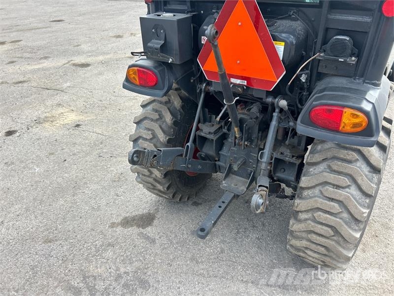 Kioti CX2510 4WD Utility Tractor Kompakte traktorer
