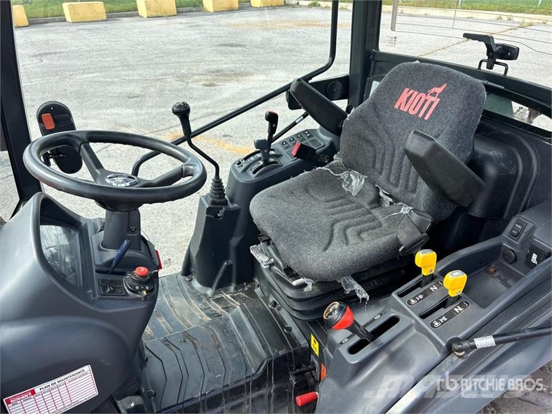Kioti CX2510 4WD Utility Tractor Kompakte traktorer