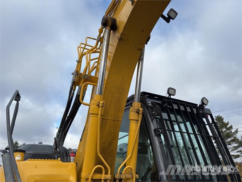 Kobelco SK140SRLC-5 Excavadoras de cadenas