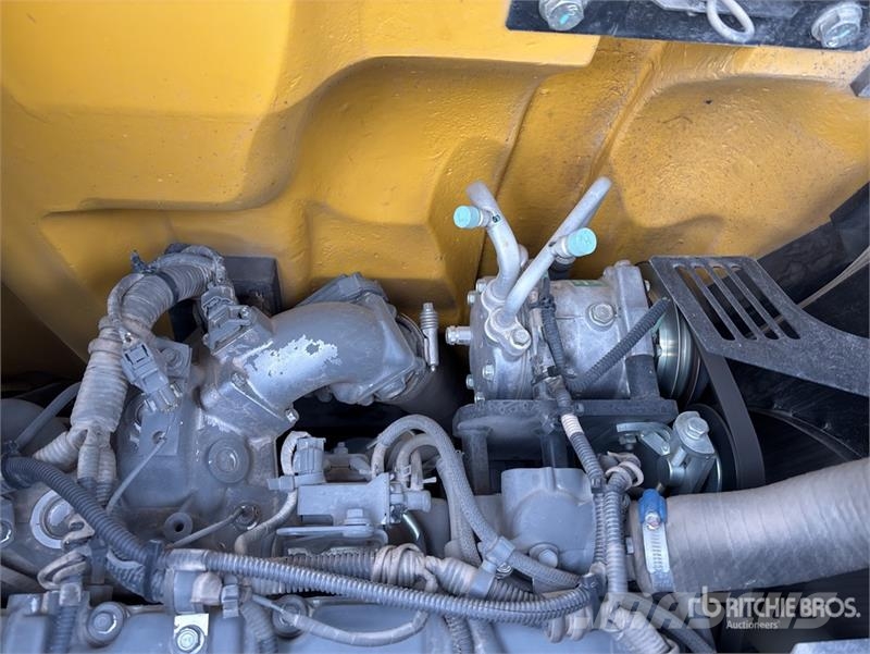Kobelco SK140SRLC-5 Excavadoras de cadenas
