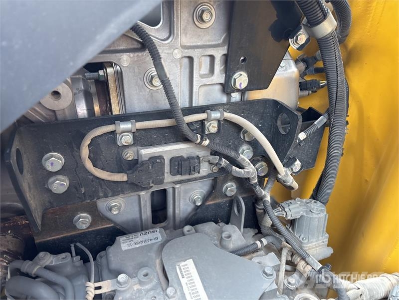 Kobelco SK140SRLC-5 Excavadoras de cadenas