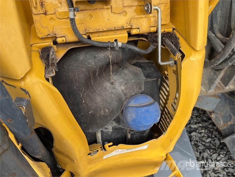Kobelco SK140SRLC-5 Excavadoras de cadenas