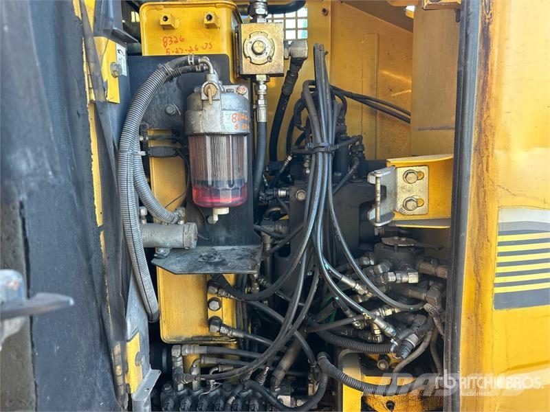 Kobelco SK85CS-3E Tracked Excavator Гусеничні екскаватори