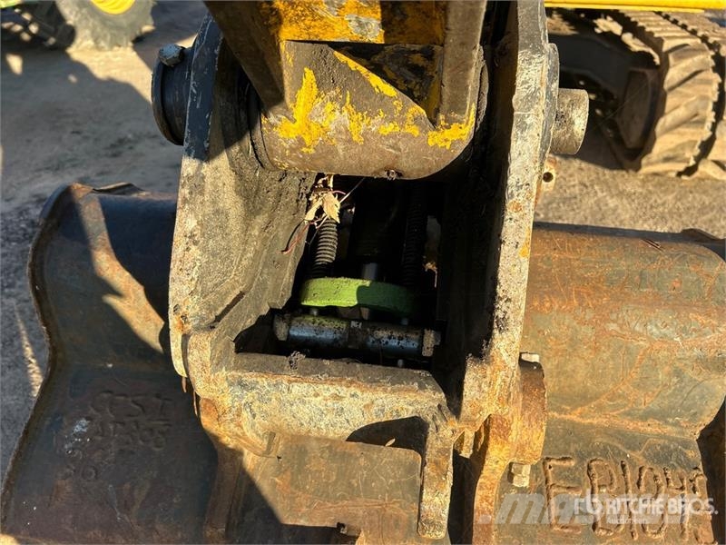 Kobelco SK85CS0-3E Tracked Excavator Гусеничные экскаваторы
