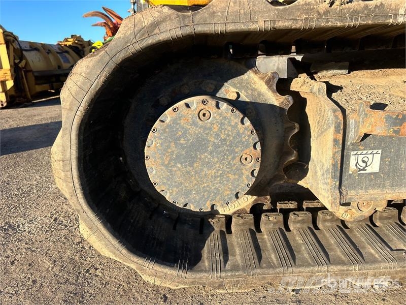 Kobelco SK85CS0-3E Tracked Excavator Гусеничные экскаваторы