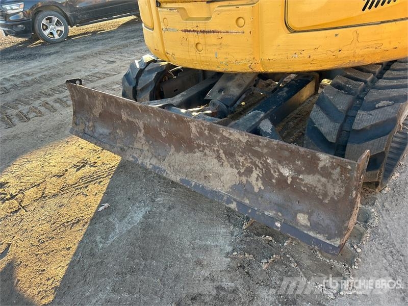 Kobelco SK85CS0-3E Tracked Excavator Гусеничные экскаваторы