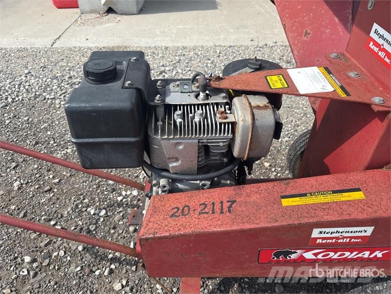 Kodiak Wood Chipper Дробилки древесины