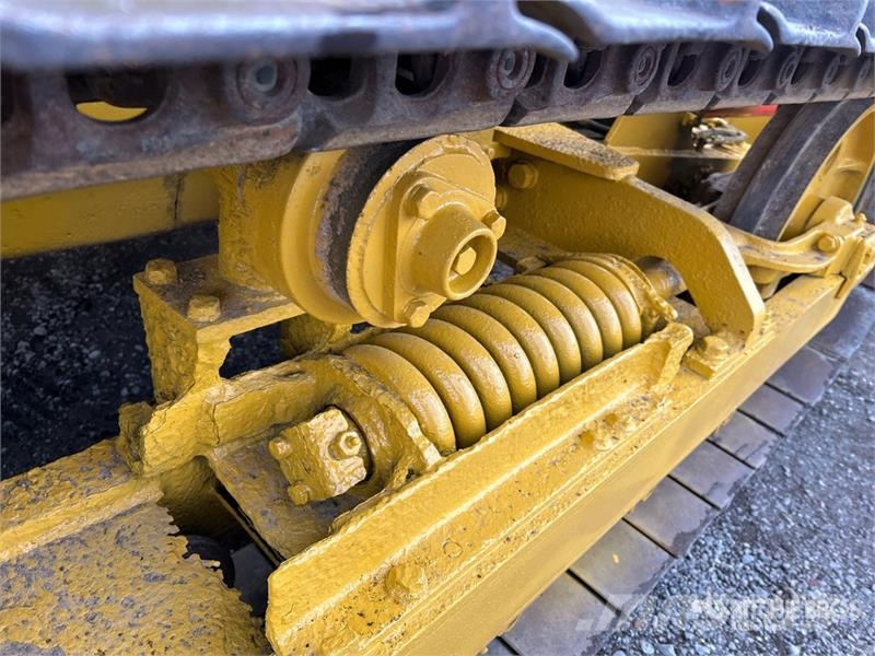 Komatsu D31-16 Crawler Dozer Buldožeri gusjeničari