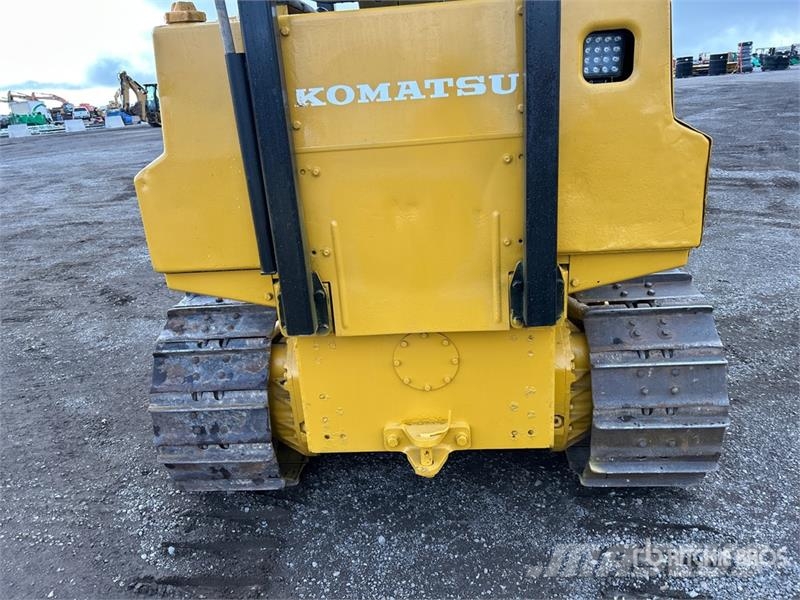 Komatsu D31-16 Crawler Dozer Buldožeri gusjeničari