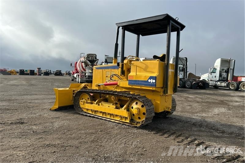 Komatsu D31-16 Crawler Dozer Buldožeri gusjeničari