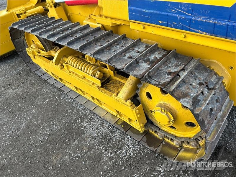 Komatsu D31-16 Crawler Dozer Buldožeri gusjeničari