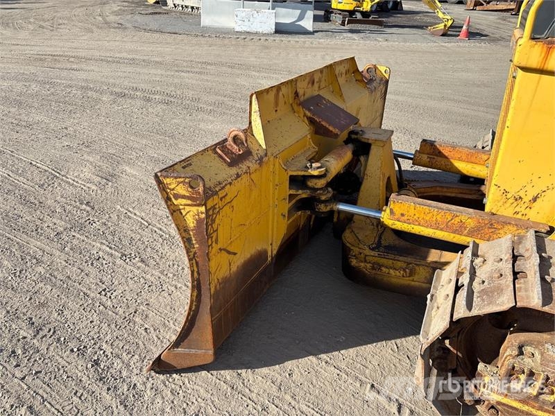 Komatsu D39EX-21 Crawler Dozer Гусеничные бульдозеры