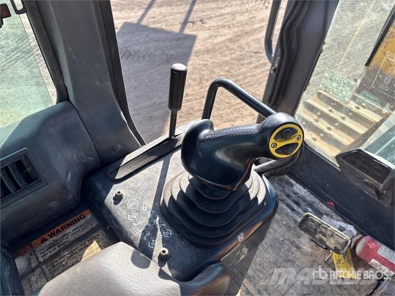 Komatsu D39EX-21 Crawler Dozer Гусеничные бульдозеры