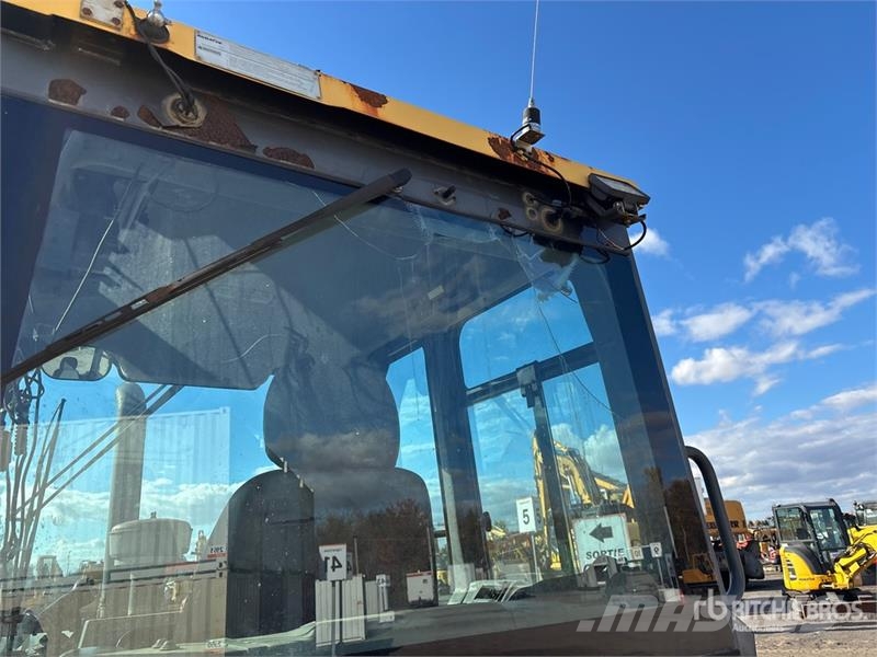Komatsu D39EX-21 Crawler Dozer Гусеничные бульдозеры