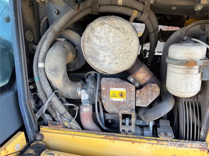 Komatsu D39EX-21 Crawler Dozer Гусеничные бульдозеры