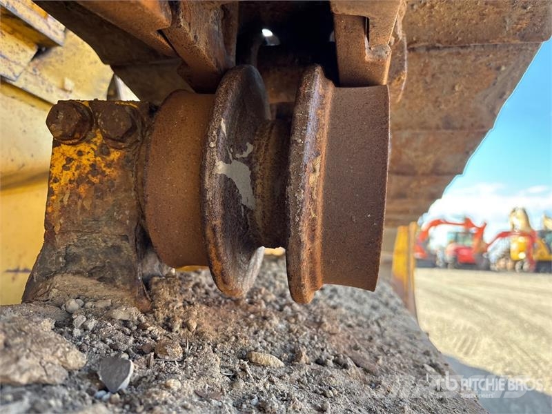 Komatsu D39EX-21 Crawler Dozer Гусеничные бульдозеры