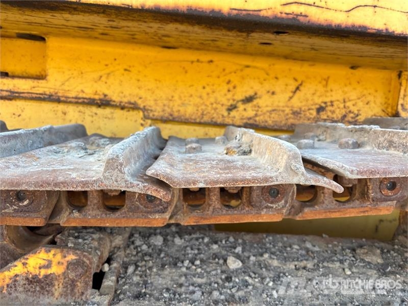 Komatsu D39EX-21 Crawler Dozer Гусеничные бульдозеры