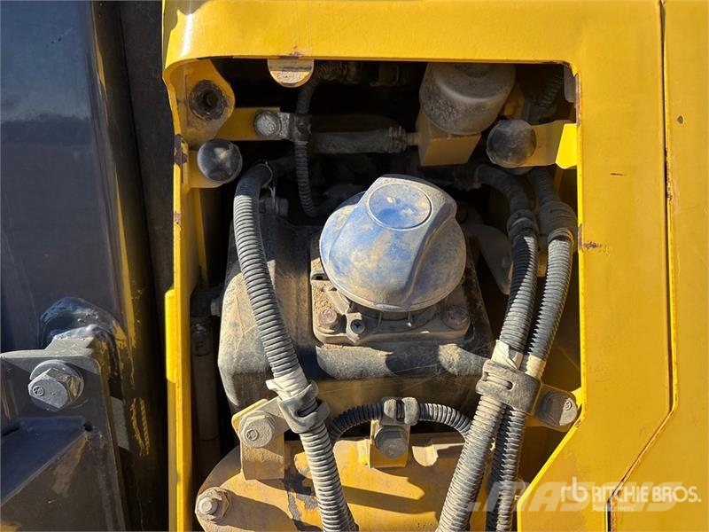 Komatsu D51EX-24 Crawler Dozer Bulldozer