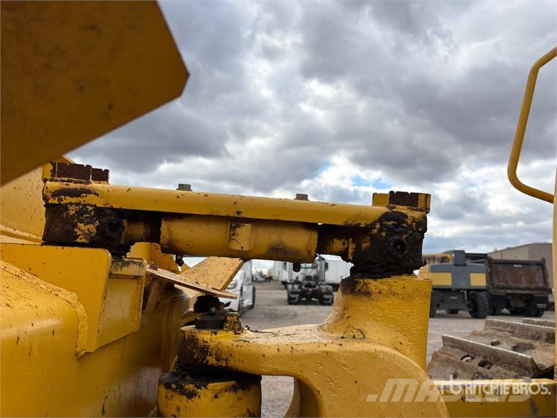 Komatsu D61EXi-24 Crawler Dozer Bandschaktare