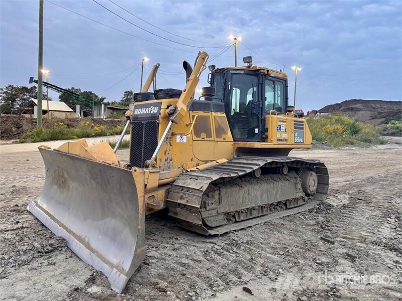 Komatsu D65PXi-18 Crawler Dozer Bulldozer