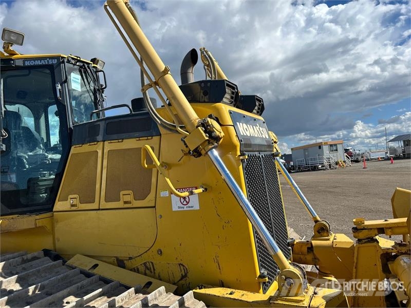 Komatsu D65PXI-18 Crawler Dozer Bulldozer