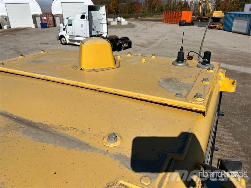 Komatsu D65PXI18 Crawler Dozer Dozere Beltegående
