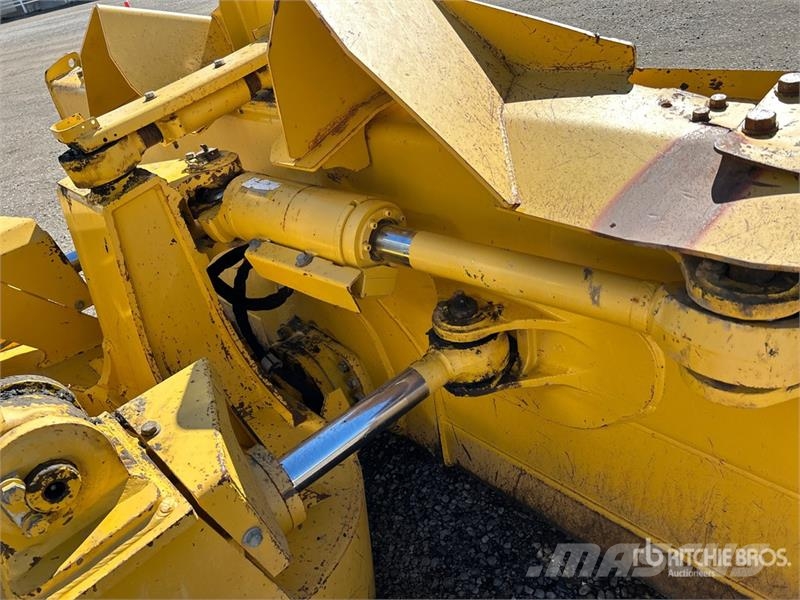 Komatsu D65PXI18 Crawler Dozer Dozere Beltegående