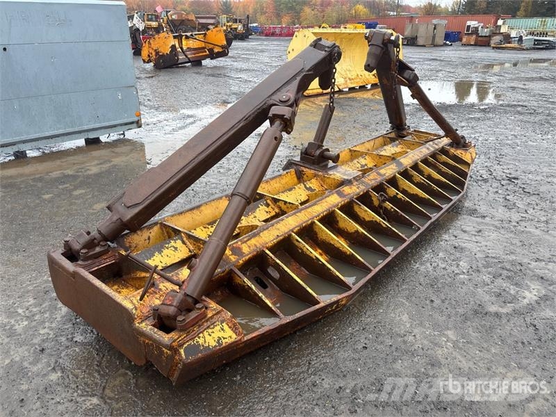 Komatsu D68E-1 ブルドーザー