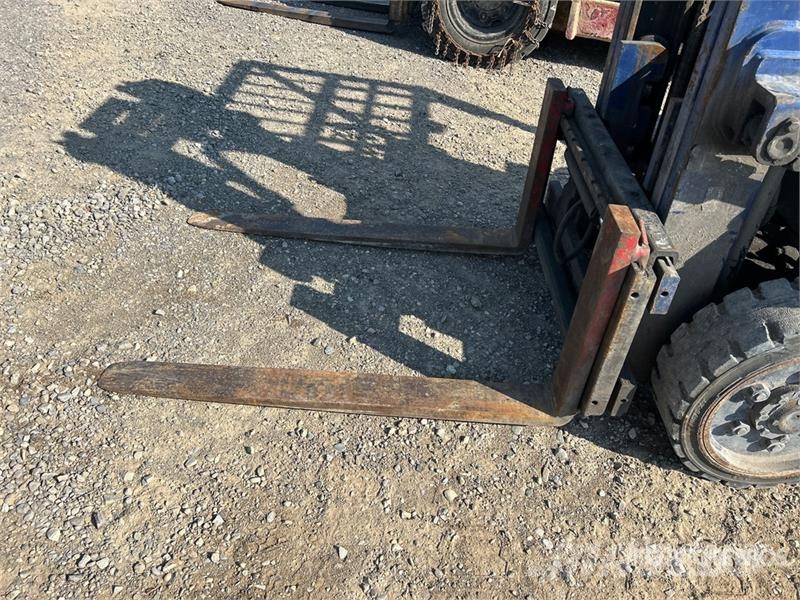 Komatsu FG25ST-12 4660 lb Cushion Tire Forklift Muut haarukkatrukit