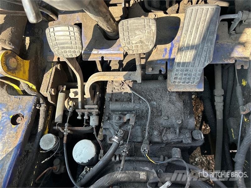 Komatsu FG25ST-12 4660 lb Cushion Tire Forklift Muut haarukkatrukit