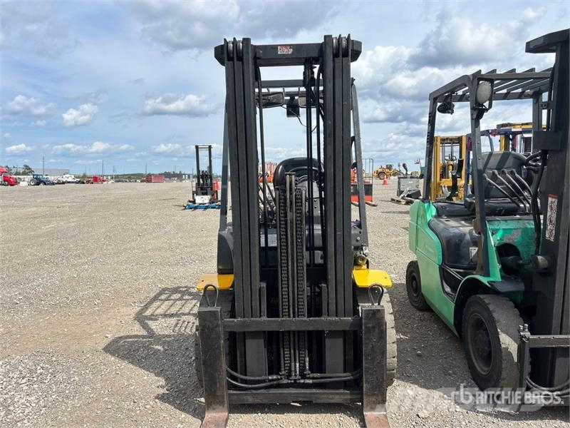Komatsu FG30HT-16 4700 lb Pneumatic Tire Forklift Muut haarukkatrukit