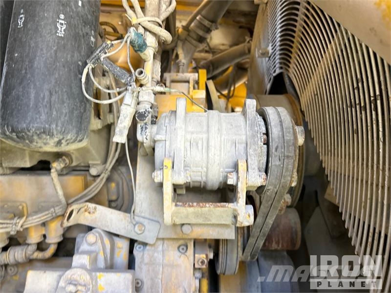 Komatsu HD785-5 Csuklósdömperek