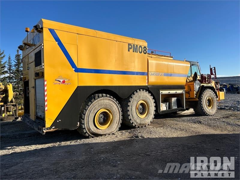 Komatsu HM400-2 Вантажівки-цистерни