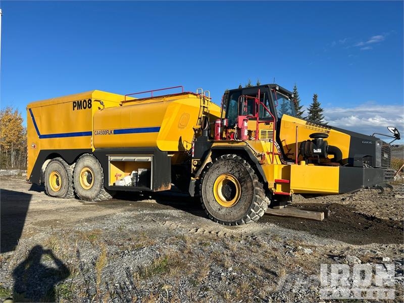 Komatsu HM400-2 Вантажівки-цистерни