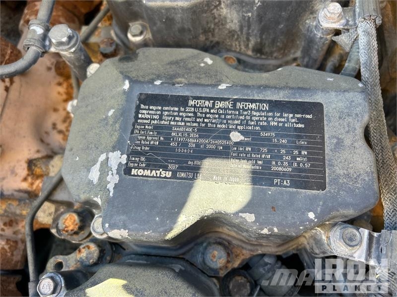 Komatsu HM400-2 Tovornjaki cisterne
