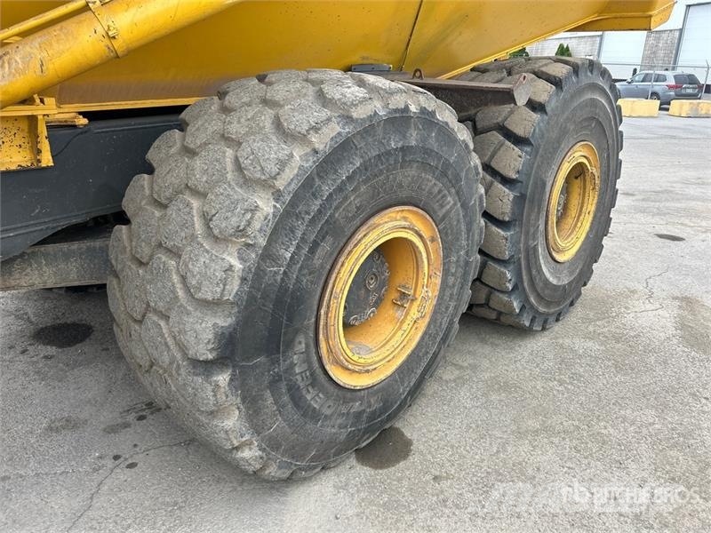 Komatsu HM400-3 Dumper - Knickgelenk