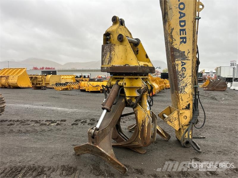 Komatsu PC-300 Heel Boom Log Loader 筑床机