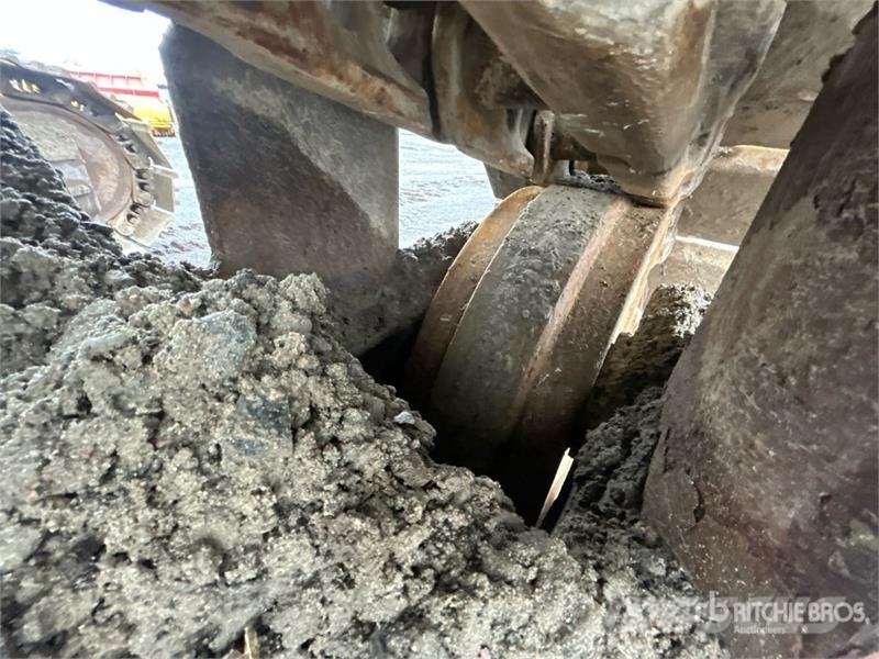 Komatsu PC-300 Heel Boom Log Loader 筑床机