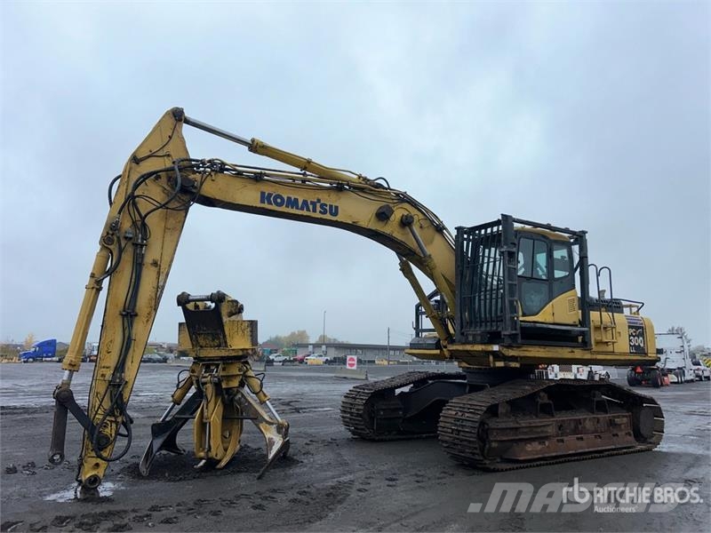 Komatsu PC-300 Log Loader 筑床机