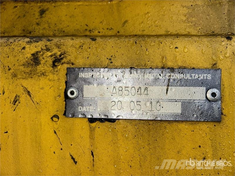 Komatsu PC-300 Log Loader 筑床机