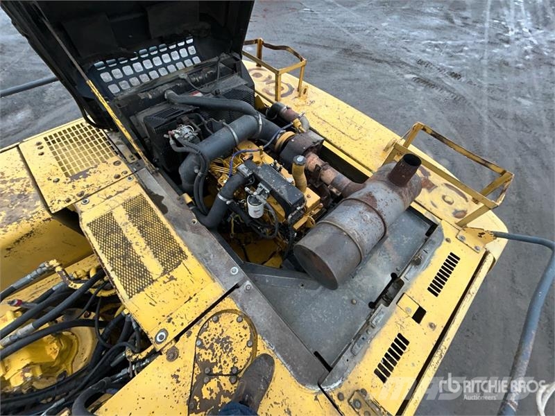 Komatsu PC-300 Log Loader 筑床机