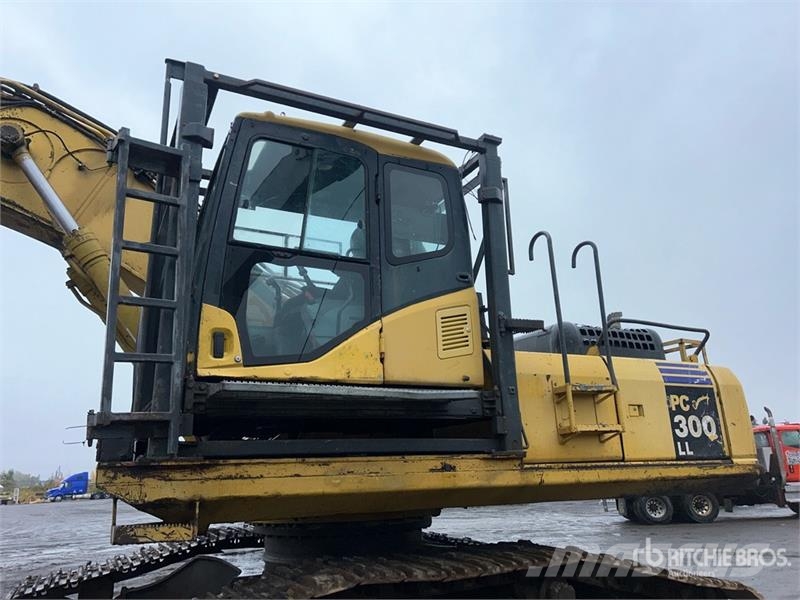 Komatsu PC-300 Log Loader 筑床机