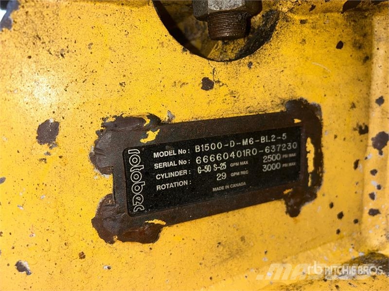 Komatsu PC-300 Log Loader 筑床机