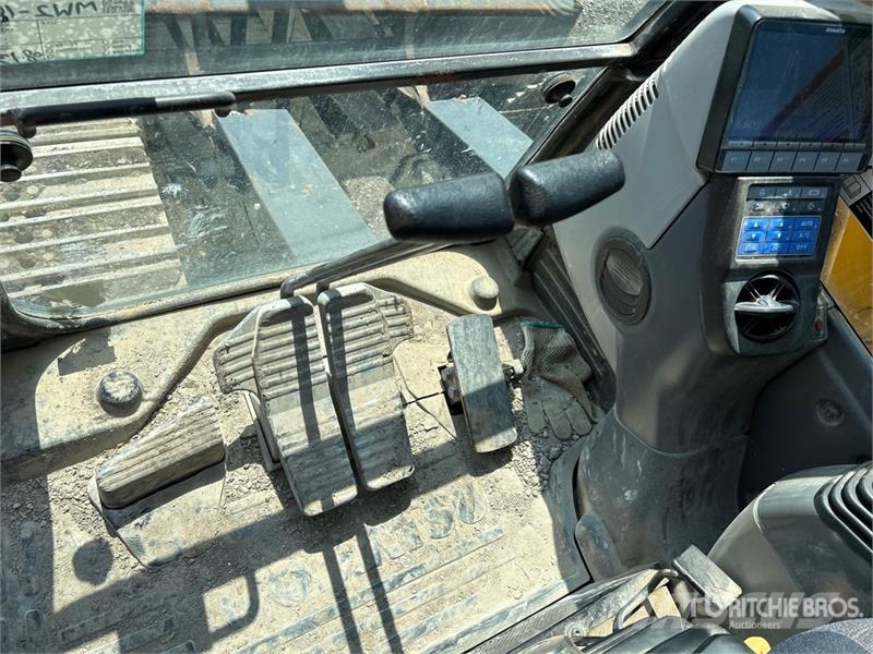 Komatsu PC138USLC-11 Tracked Excavator Beltegraver