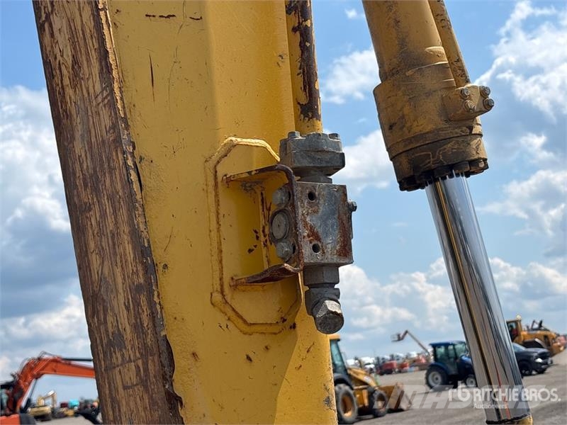 Komatsu PC138USLC-11 Tracked Excavator Beltegraver