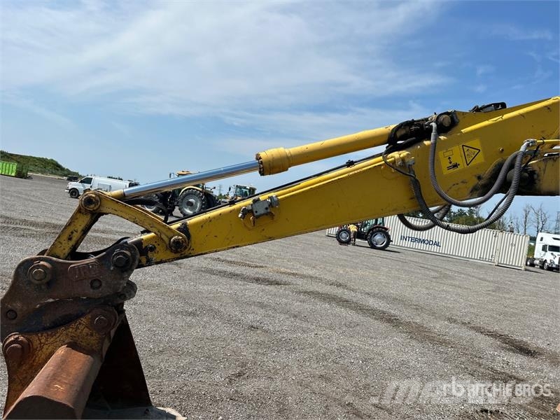 Komatsu PC138USLC-11 Tracked Excavator Beltegraver