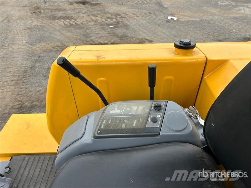 Komatsu PC20-7 Mini kotrók < 7t