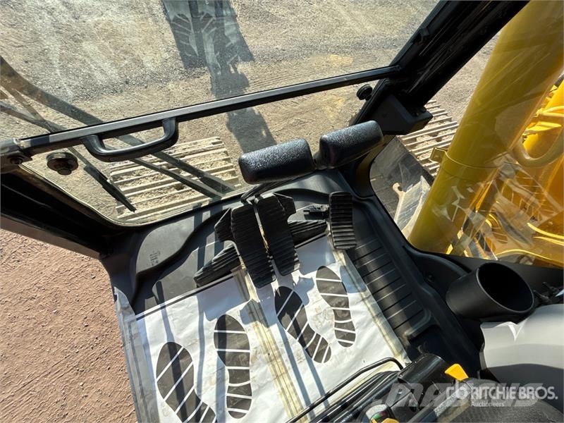 Komatsu PC220LC-12 Tracked Excavator Lánctalpas kotrók