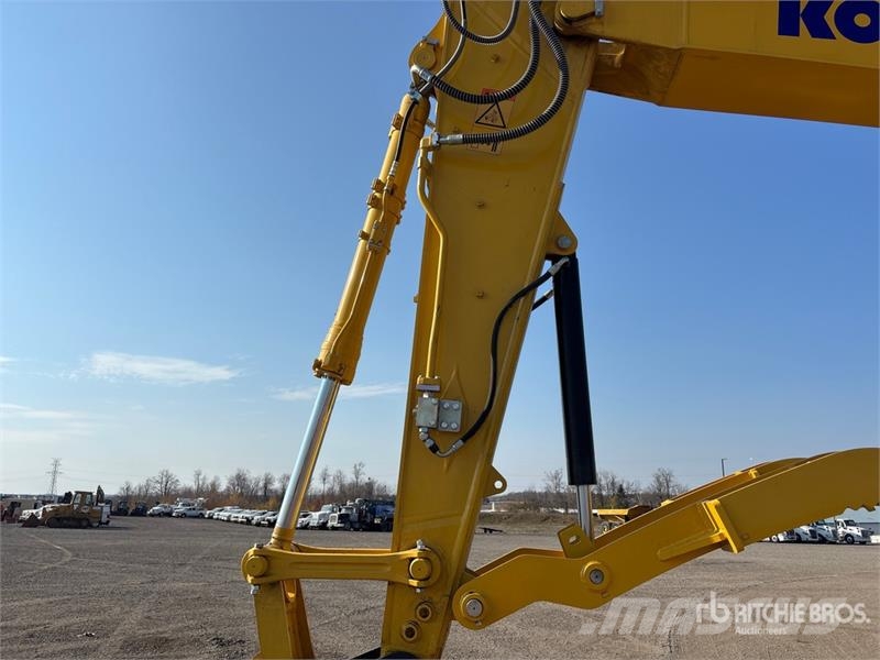 Komatsu PC220LC-12 Tracked Excavator Lánctalpas kotrók